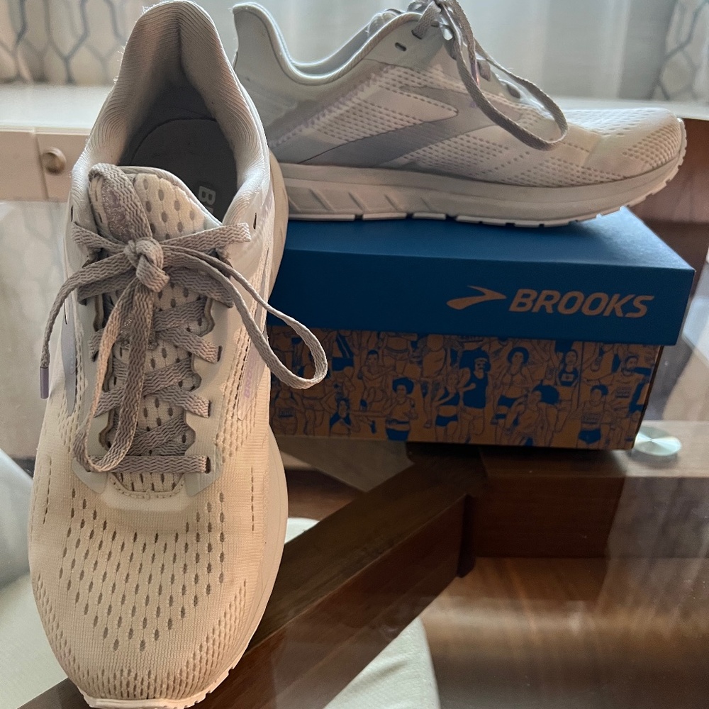 Women’s Brooks Launch Running Shoes